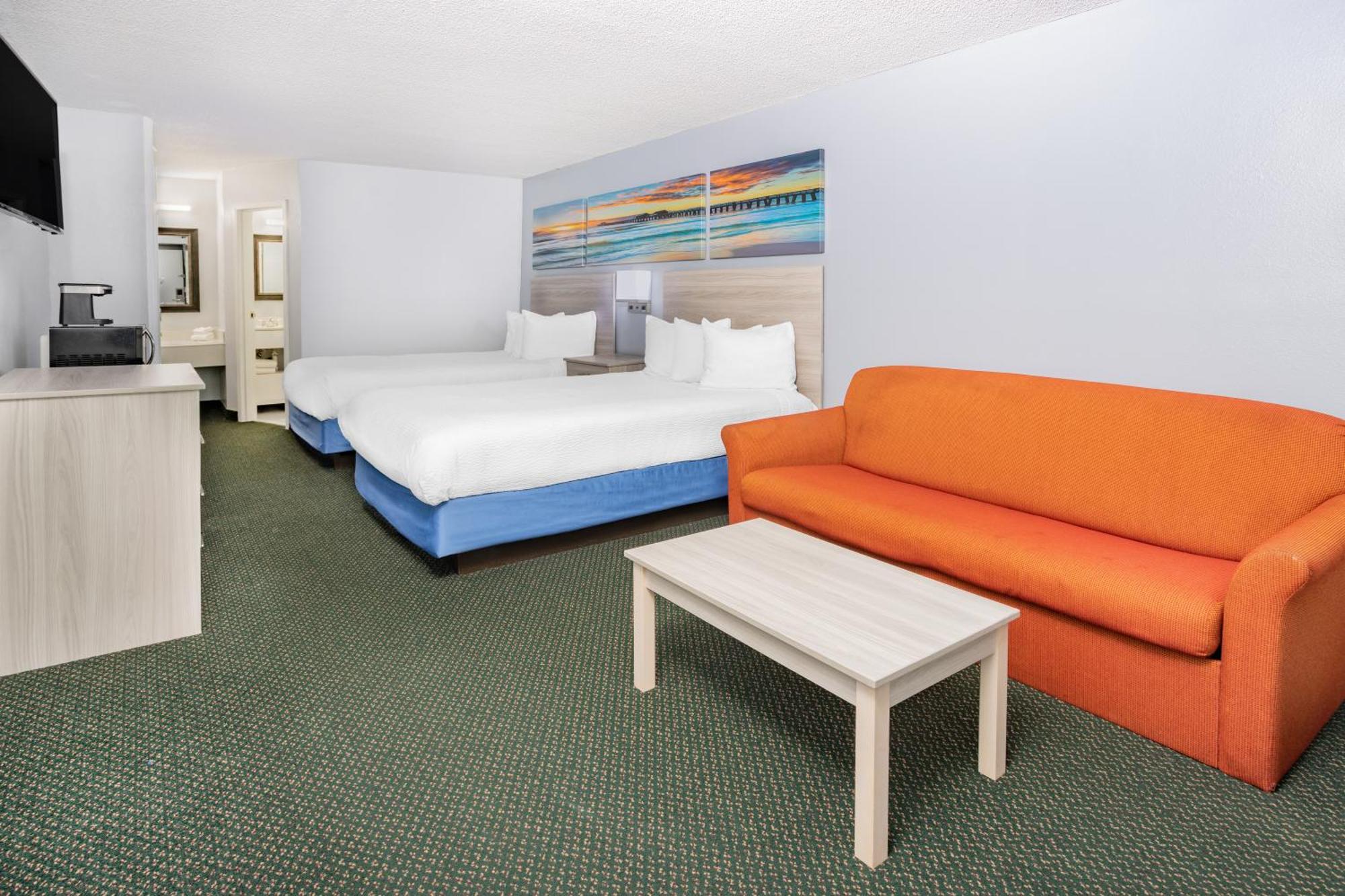 Days Inn & Suites By Wyndham Colonial Вильямсбург Экстерьер фото